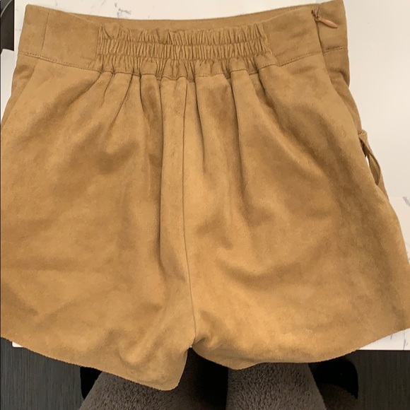 Faux suede shorts - Picture 2 of 4